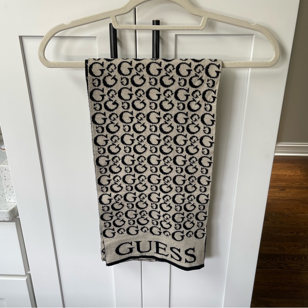 GUESS Wool Scarf In Multicolour - Picture 2 of 4